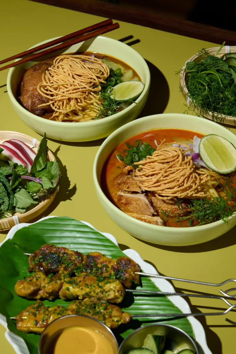 Cocina tai hecha con ingredientes colombianos